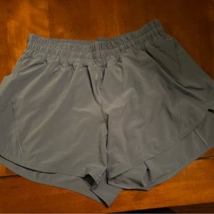 Lululemon Track That MidRise Shorts Size 12 in Water Drop